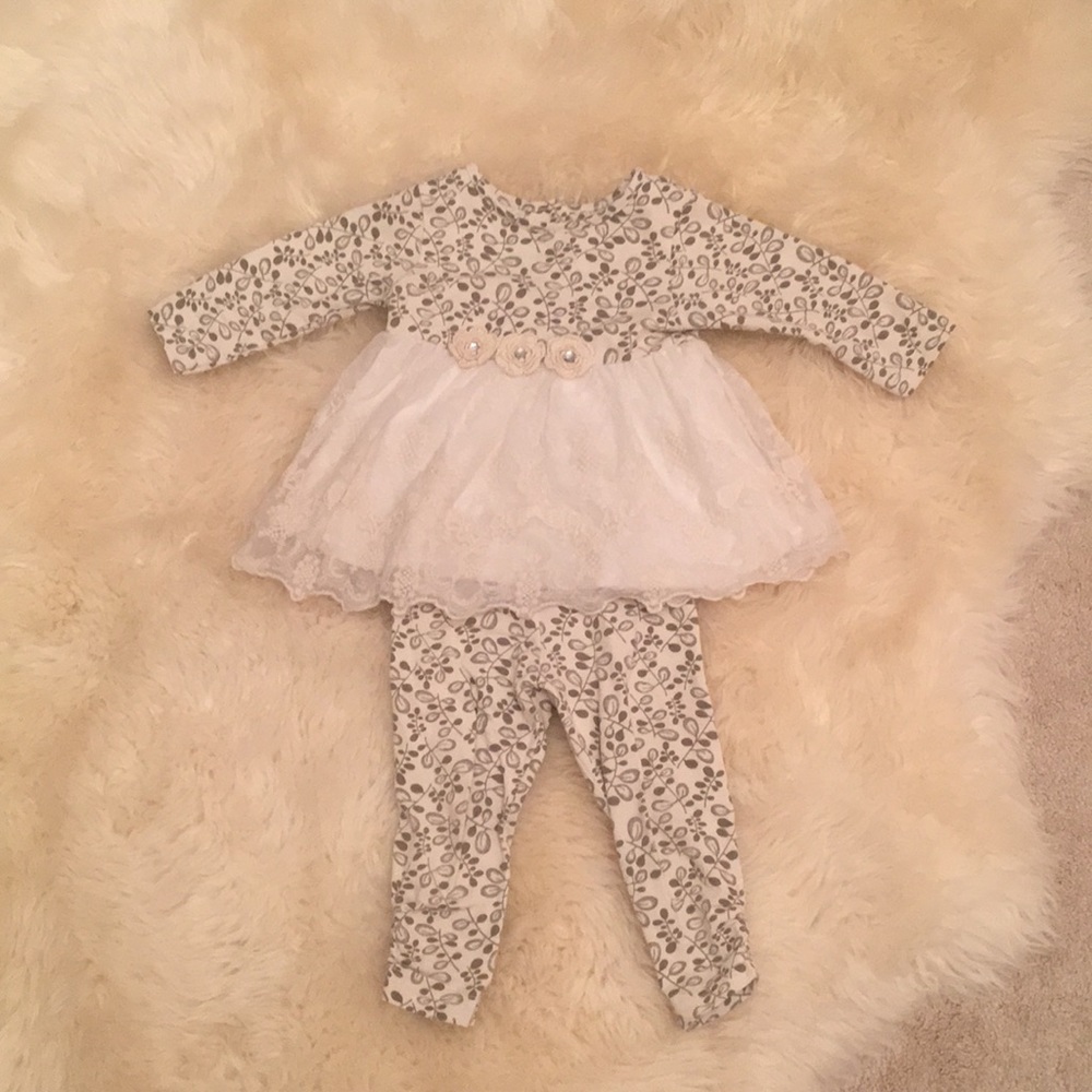 Peaches n cream outfit size 18 months